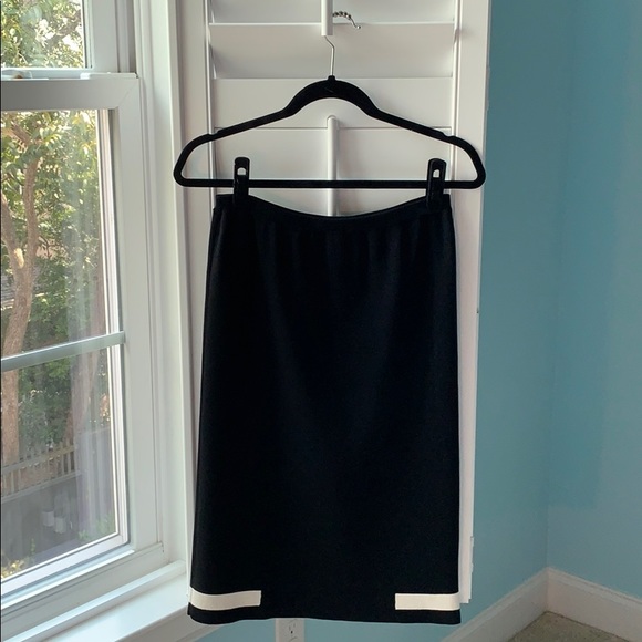 Black skirt with white accents at bottom - Picture 2 of 6